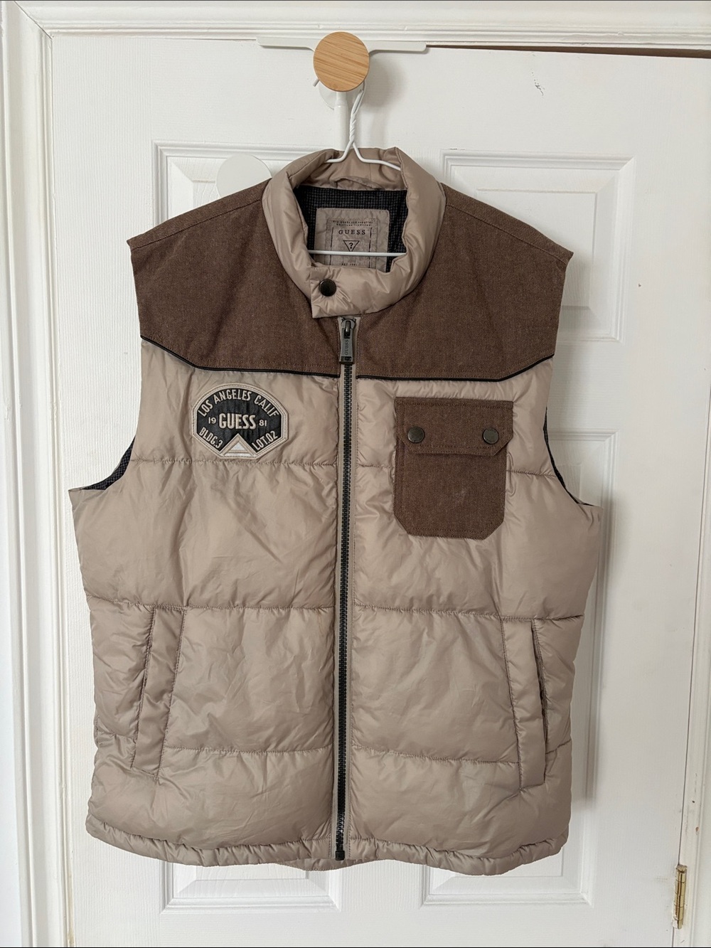 GUESS Men's Beige & Brown Quilted Puffer Vest